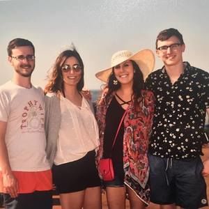 Meet your Posher, Alexandra